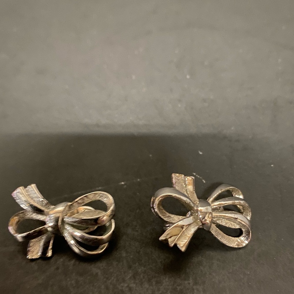 Elegant Silver Bow Monet Earrings